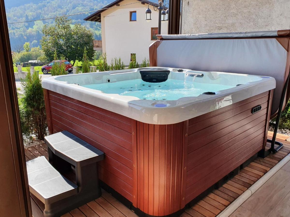 Vila Hisa Bohinc Z Wellnessom Tolmin Exteriér fotografie